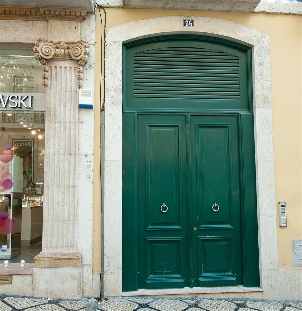Chiado Apartments Lisbona Esterno foto