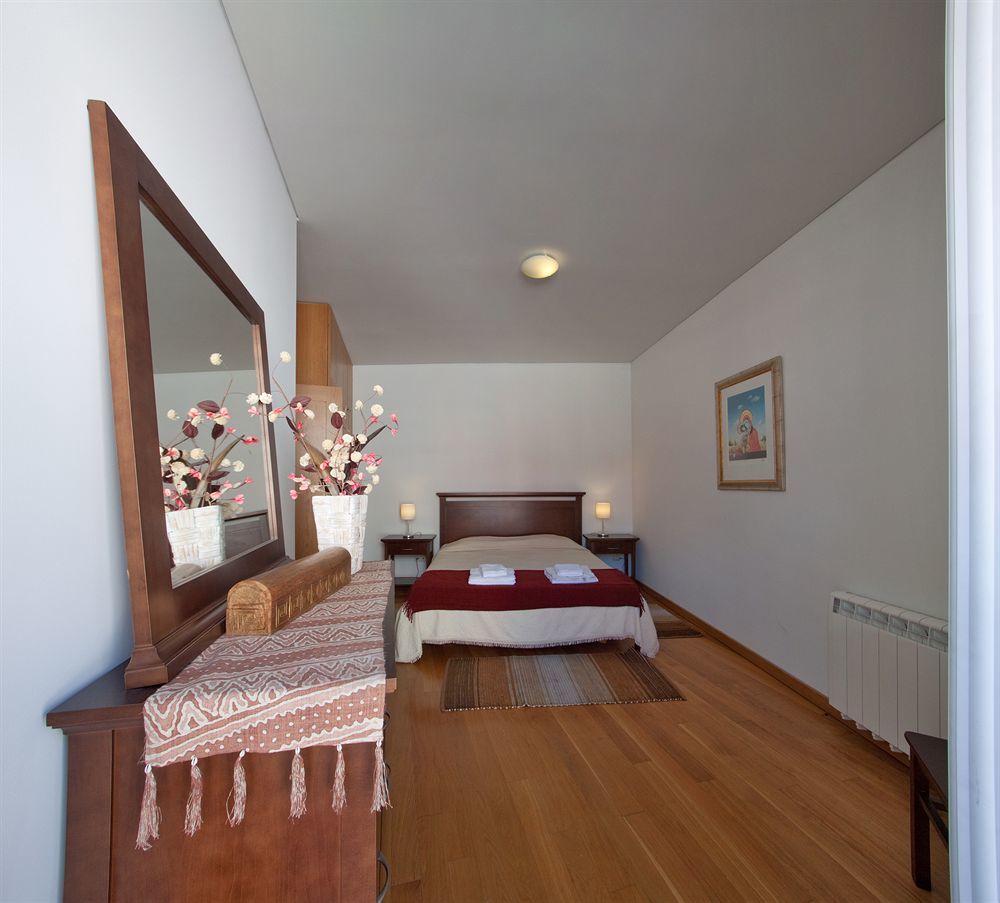 Chiado Apartments Lisbona Esterno foto